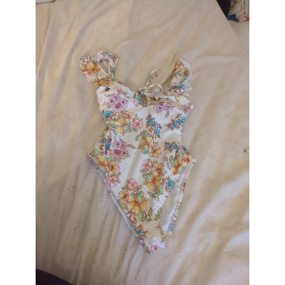 Jessica Simpson Ruffle One Piece Swim Suit Women's Sz S White Floral Romantic